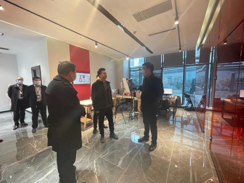 高新區(qū)管委會主任劉彥斌蒞臨泰投科創(chuàng)產(chǎn)業(yè)園開展調(diào)研工作！